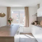 Luminous Near The Marina With Parking - 3br 公寓 奥斯滕德