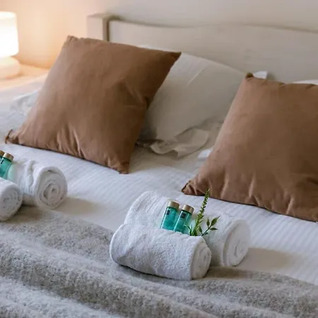 Luminous Near The Marina With Parking - 3br * Oostende