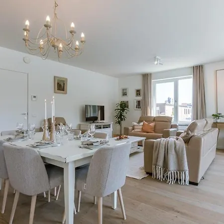 Luminous Near The Marina With Parking - 3br Lägenhet Oostende