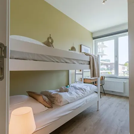 Luminous Near The Marina With Parking - 3br Daire