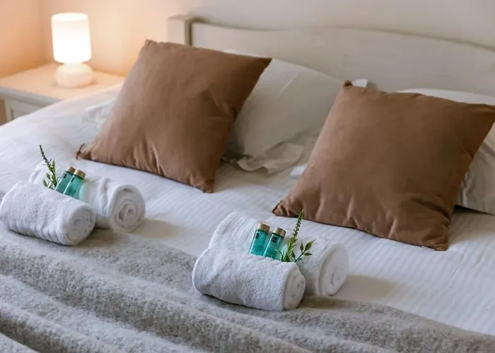 Luminous Near The Marina With Parking - 3br * Oostende