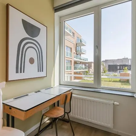 Luminous Near The Marina With Parking - 3br Lejlighed
